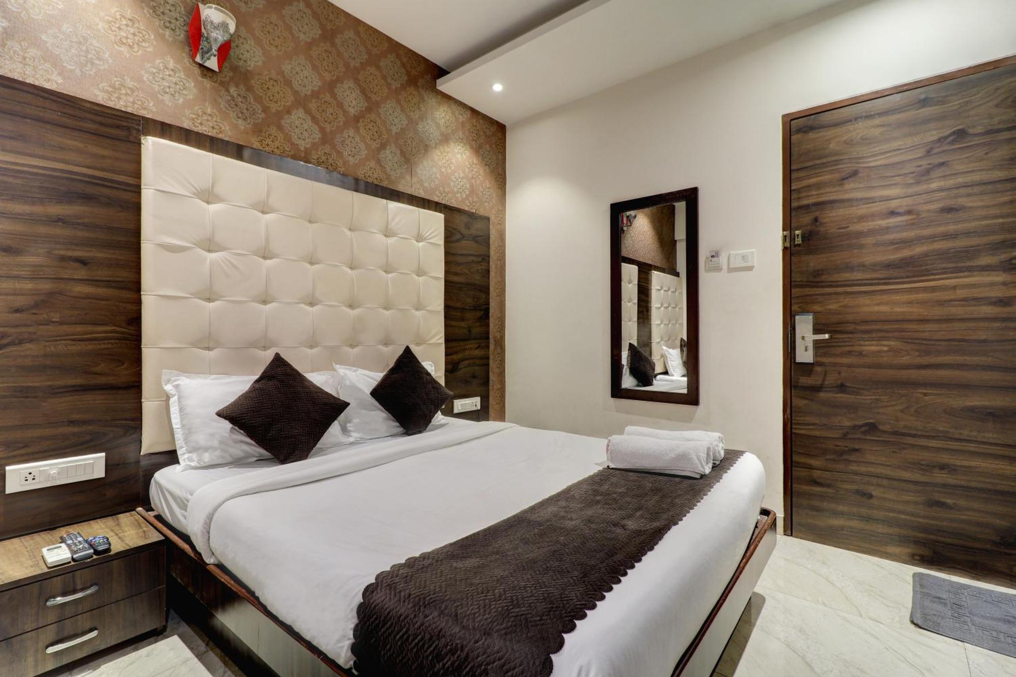 מומביי Hotel A. K. International - Fort מראה חיצוני תמונה