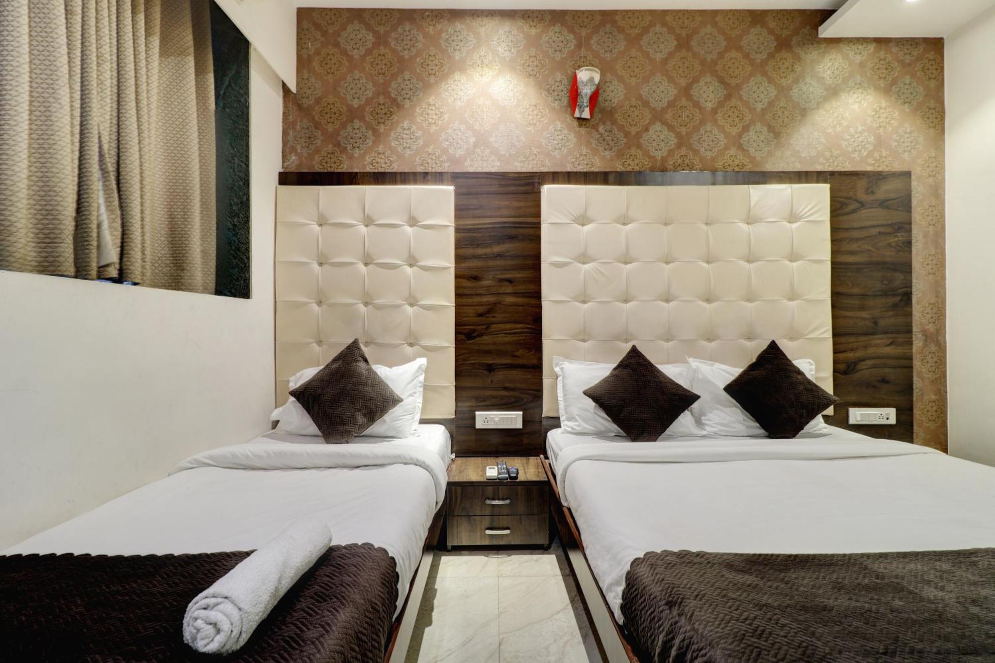 מומביי Hotel A. K. International - Fort מראה חיצוני תמונה