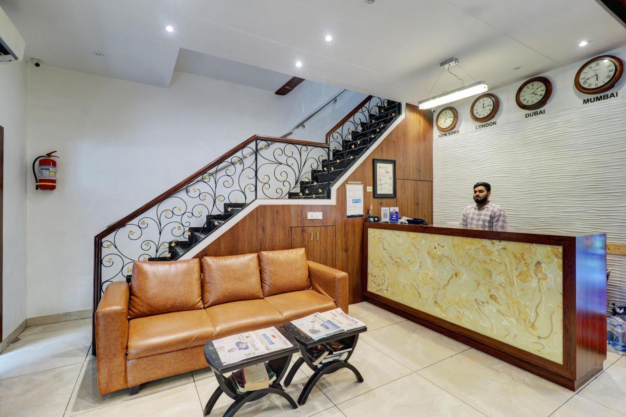 מומביי Hotel A. K. International - Fort מראה חיצוני תמונה