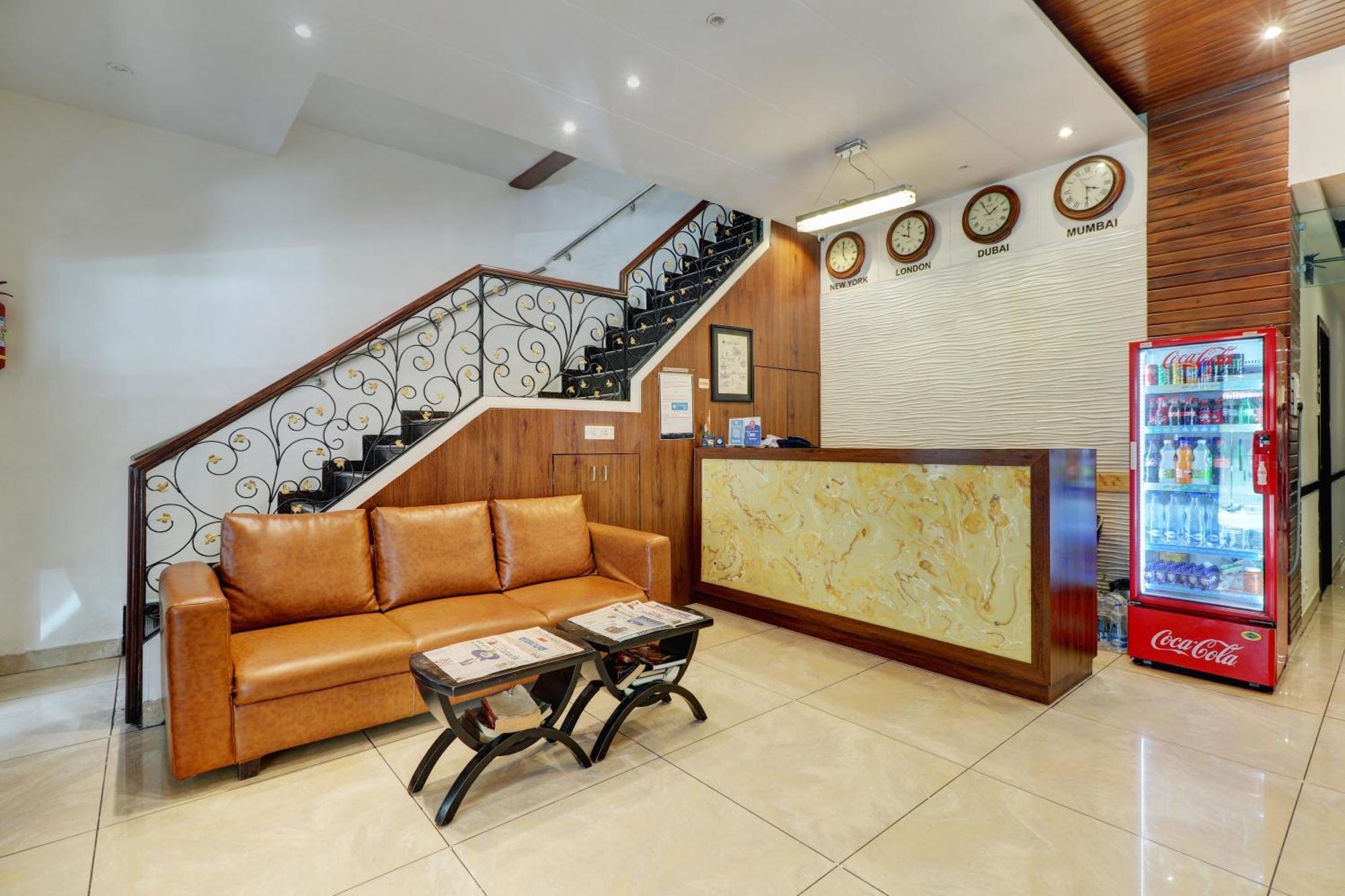 מומביי Hotel A. K. International - Fort מראה חיצוני תמונה