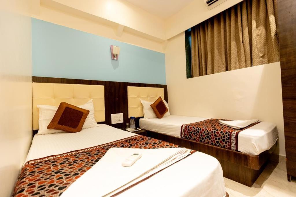 מומביי Hotel A. K. International - Fort מראה חיצוני תמונה